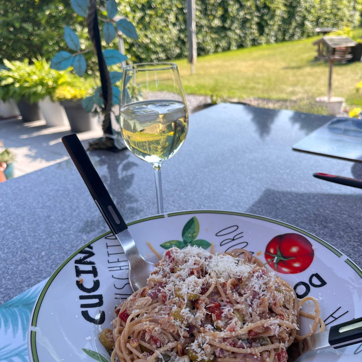 Snelle spaghetti met&nbsp;tonijn